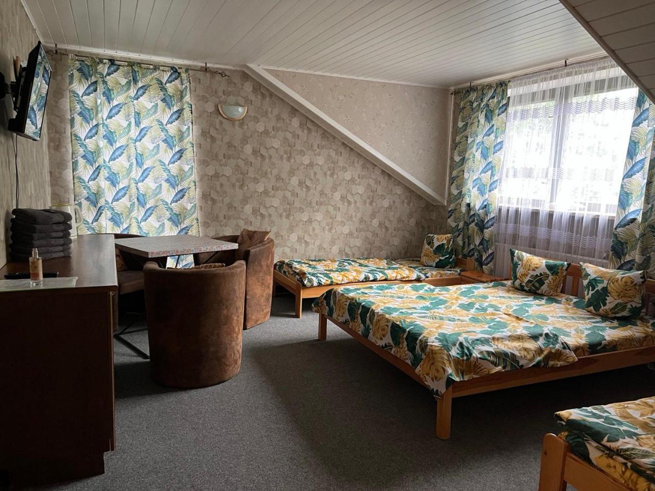 Guest House Villa Arkadia Warschau Buitenkant foto