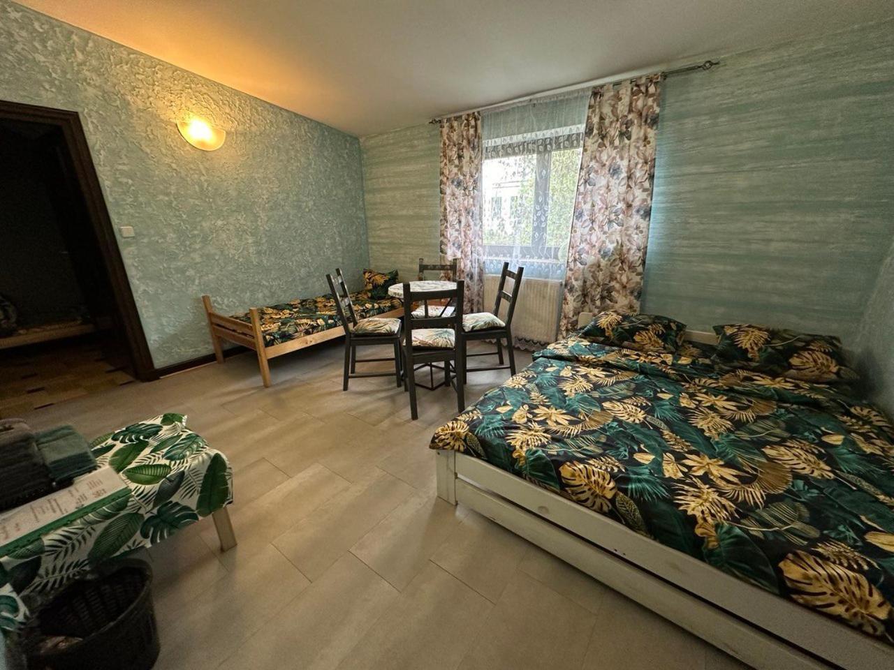 Guest House Villa Arkadia Warschau Buitenkant foto
