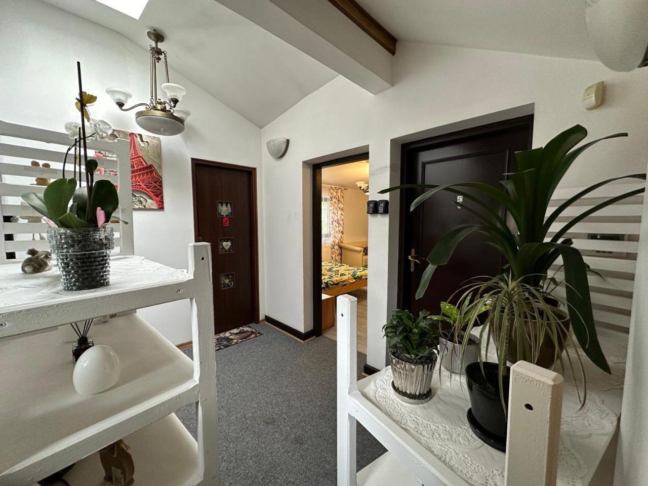 Guest House Villa Arkadia Warschau Buitenkant foto