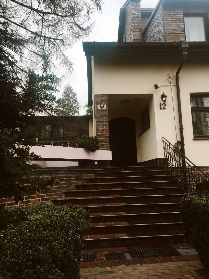 Guest House Villa Arkadia Warschau Buitenkant foto
